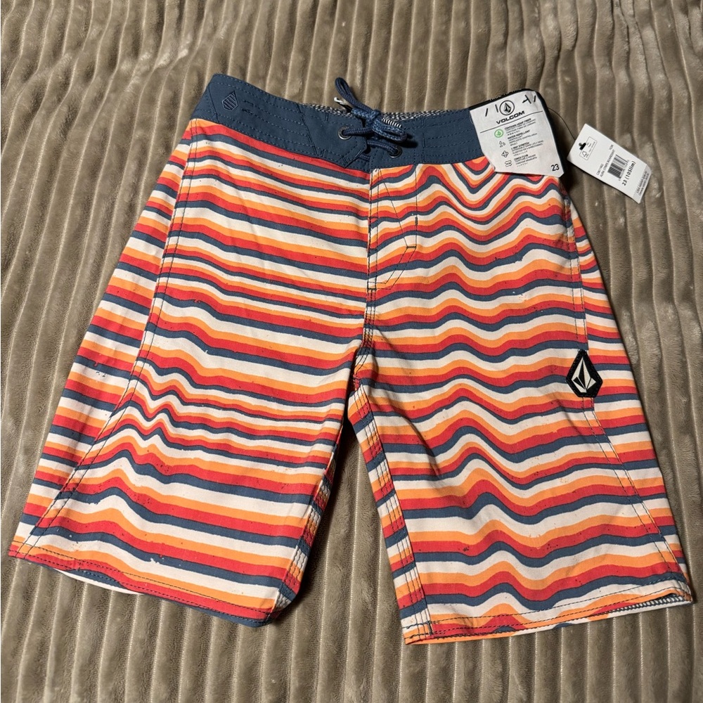 Volcom board shorts, new with tag